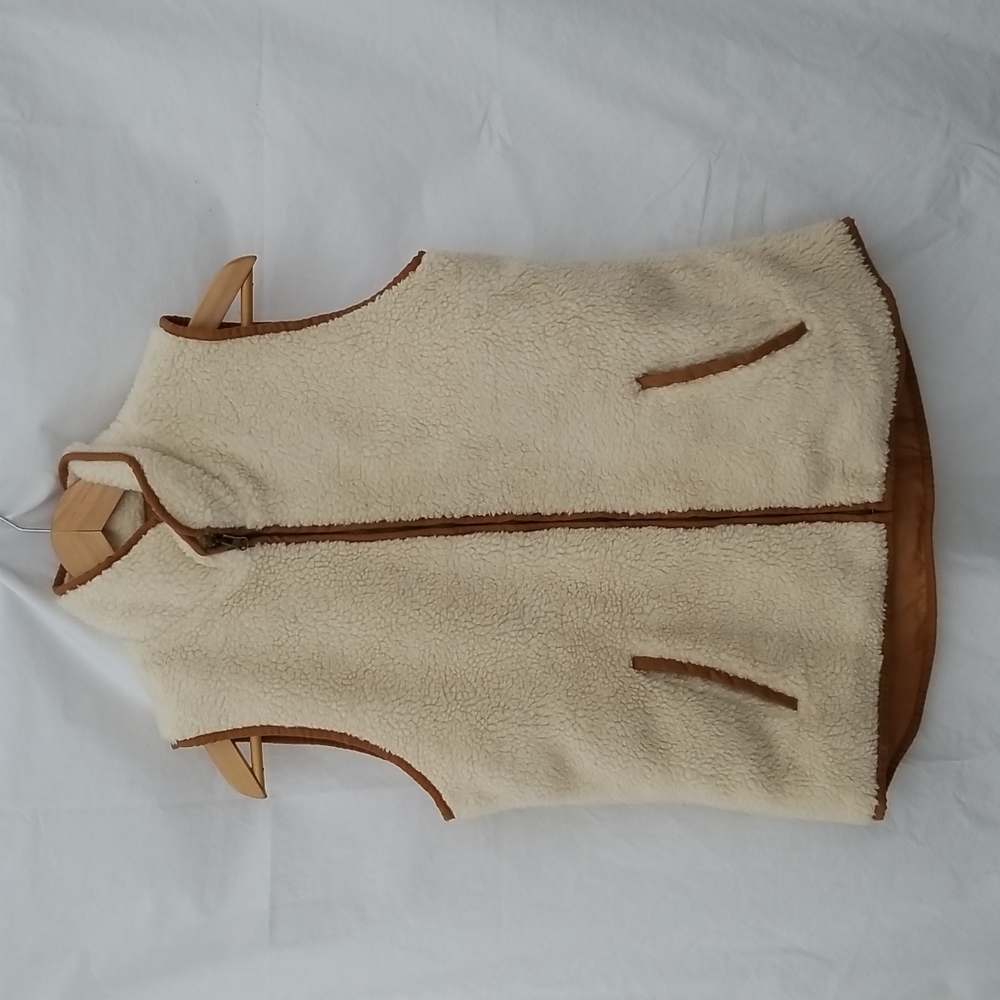 Old Navy vest shearling cream zippered medium